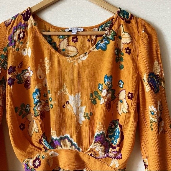 Patrons of Peace Small Bell Sleeve Crop Top Kawaii Western Boho Hippie Festival - Picture 2 of 8